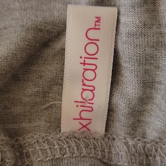 Xhilaration small (?) Red blue & grey flowy tank top - Picture 3 of 5